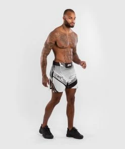 UFC Venum Authentic Fight Night Men's Gladiator Shorts - White -Boxing Elegant Butikk 0 252F2 252F5 252Fa 252F025a35dcfd7e3c7e19d0e7fc71aad7e5fd70c95a VNMUFC 00003 002 10 5c1a65fb 963b 446c a2d3 0f9153794876