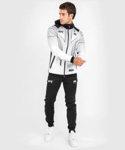 UFC Venum Authentic Fight Night 2.0 Men's Walkout Hoodie - White -Boxing Elegant Butikk 0 252F3 252F2 252Fb 252F032b024e7294910ac9432458c7f24d4968a7ee63 VNMUFC 00144 002 03