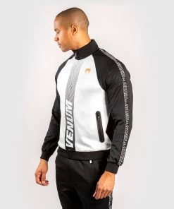 Venum Club 212 Track Jacket - Black/White -Boxing Elegant Butikk 0 252F7 252Fd 252Fb 252F07db320f258f8bad28501fdfa70f8caaf6280393 TRACKJACKETS CLUB212 WHITE BLACK 02