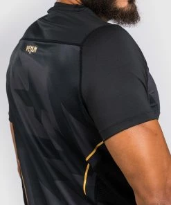 Venum Razor Dry Tech T-Shirt - Black/Gold -Boxing Elegant Butikk 0 252F8 252F1 252Fc 252F081ceafe820a64277f4c3056a6ca6ac80cb2a410 t b64dedb9 09e6 4779 8b81 7e2be07ddff3