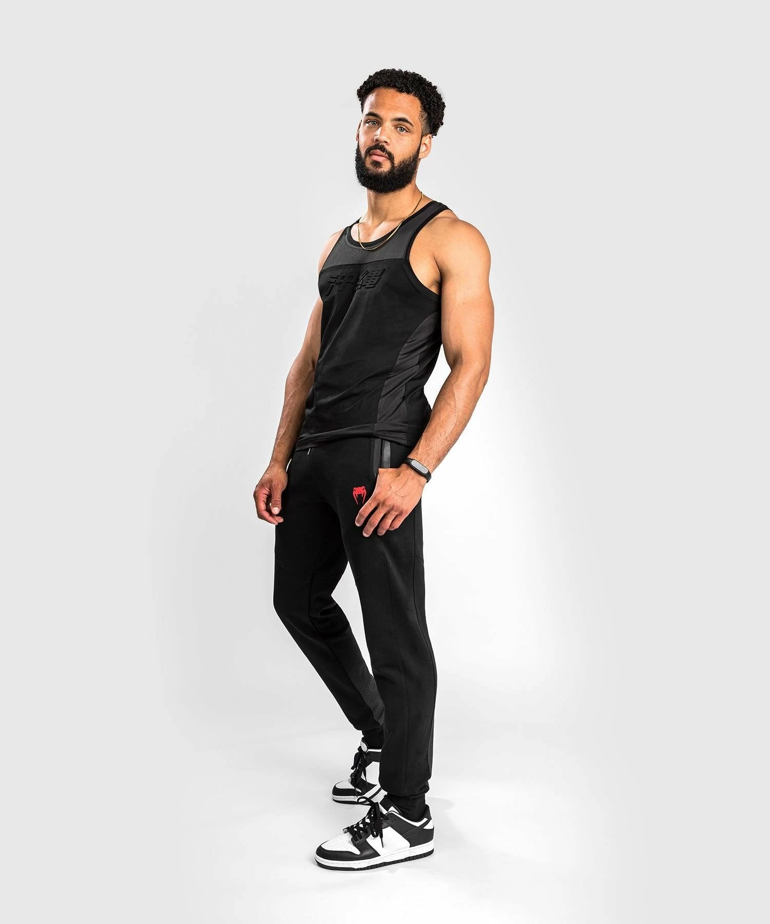 Venum Okinawa 3.0 Joggers - Black/Red 4 Venum Okinawa 3.0 Joggers - Black/Red - Bilde 2