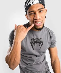 Venum Cali 34 Interference T-Shirt - Dark Grey 12 Venum Cali 34 Interference T-Shirt - Dark Grey -Boxing Elegant Butikk 0 252Fa 252F6 252F1 252F0a618fc0c6cd0df23547c5088f66799b2bb14dd3 TS CALI34 DARKGREY 07