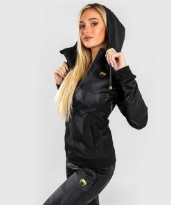 Venum Razor Hoodie - For Women - Black/Gold 14 Venum Razor Hoodie - For Women - Black/Gold -Boxing Elegant Butikk 0 252Fb 252F7 252F8 252F0b787aeeed3f42ef09496776ed6a3823b38609f1 Razor b1109266 20b0 424f b4f3 6811423fa97b