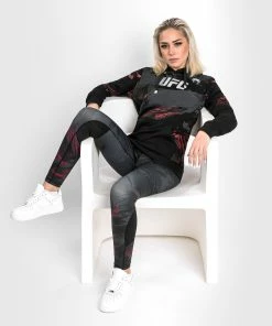 UFC Venum Authentic Fight Week Women's 2.0 Pullover Hoodie - Black/Red