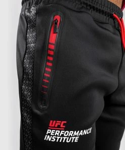 UFC Venum Performance Institute Joggers - Black/Red -Boxing Elegant Butikk 1 252Fa 252F6 252F2 252F1a623c957cd036970d257b7efc271692e5133625 VNMUFC 00087 100 08
