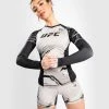 UFC Venum Authentic Fight Week Women's 2.0 Performance Long Sleeve Rashguard - Sand/Black 2 UFC Venum Authentic Fight Week Women's 2.0 Performance Long Sleeve Rashguard - Sand/Black -Boxing Elegant Butikk 1 252Fe 252Fa 252Fd 252F1ead59217831d103a14d63d4fc4bd7ab00a803df VNMUFC 00115 040 05 4a474cd8 48af 46b6 8715 2d4486a55609