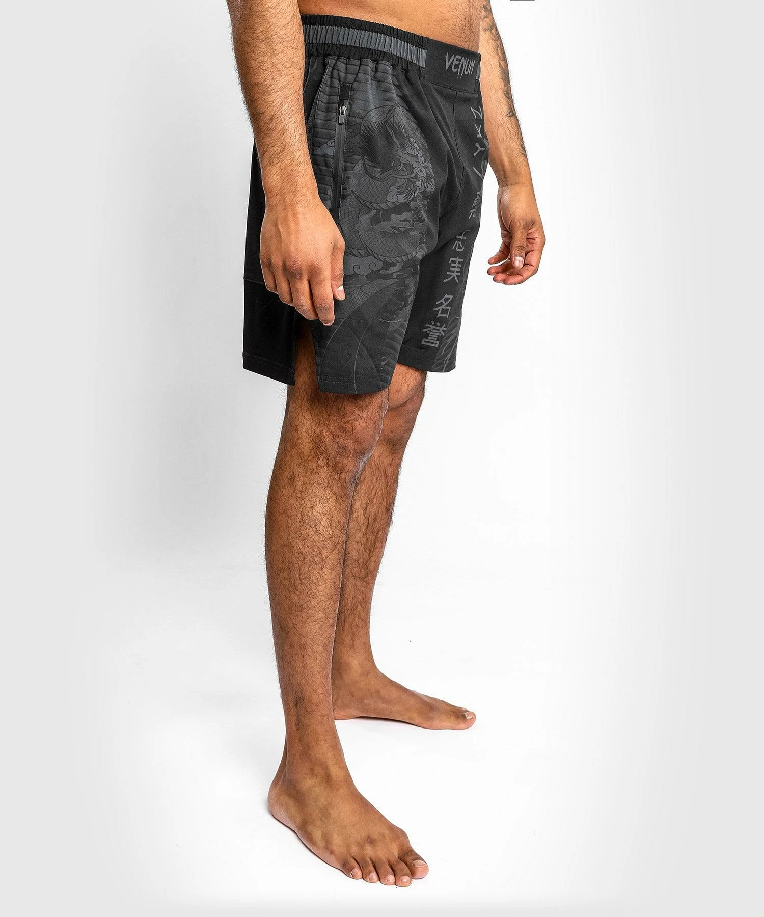 Venum YKZ21 Training Shorts - Black/Black 5 Venum YKZ21 Training Shorts - Black/Black - Bilde 3