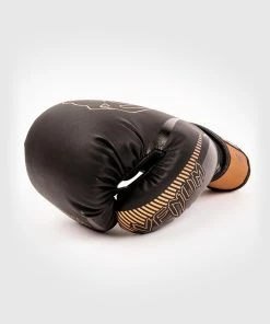 Venum Impact Boxing Gloves - Black/Bronze -Boxing Elegant Butikk 2 252F6 252F4 252F7 252F26473a9d5cfd4dbf6256ed2a6020488a5c6ddeff BG IMPACT BLACK BRONZE 04