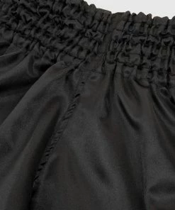 Venum Muay Thai Shorts Classic - Black/Neo Yellow -Boxing Elegant Butikk 2 252F8 252Fe 252F4 252F28e47d62cf96d3893044fe319d16d82350941be2 SHORT MUAY THAI CLASSIC BLACK NEOYELLOW HD 05