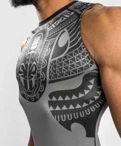 Venum Nakahi Rashguard - Sleeveless - Grey -Boxing Elegant Butikk 2 252Fb 252F9 252F6 252F2b960140f60213da917bb49c6dbbf573b62bc853 RASH SLEEVELESS NAKAHI GREY 07 5e3ee51b ff31 4b56 b12e c1a9c6a3356e