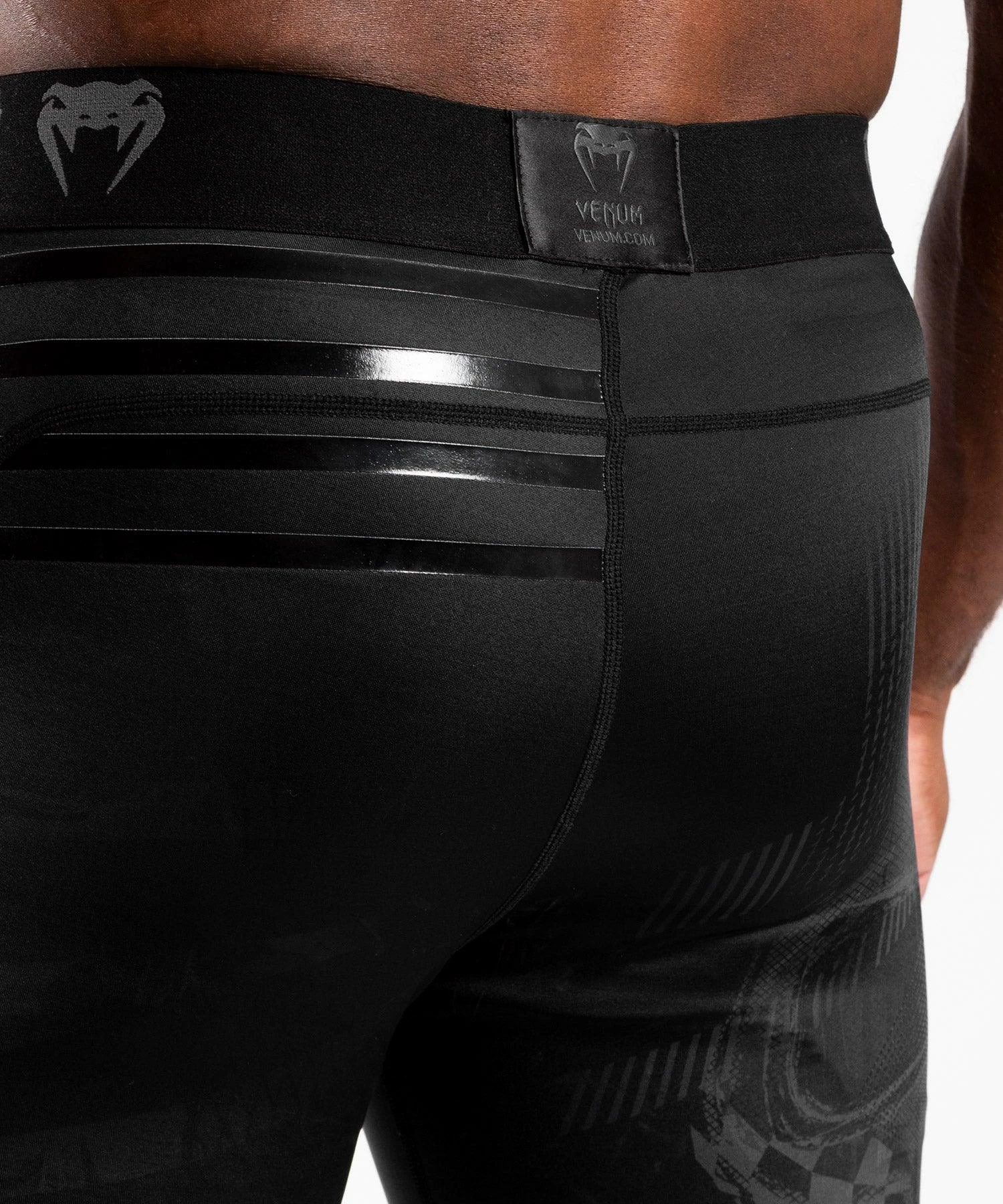 Venum Skull Vale Tudo Shorts - Black/Black 10 Venum Skull Vale Tudo Shorts - Black/Black - Bilde 8