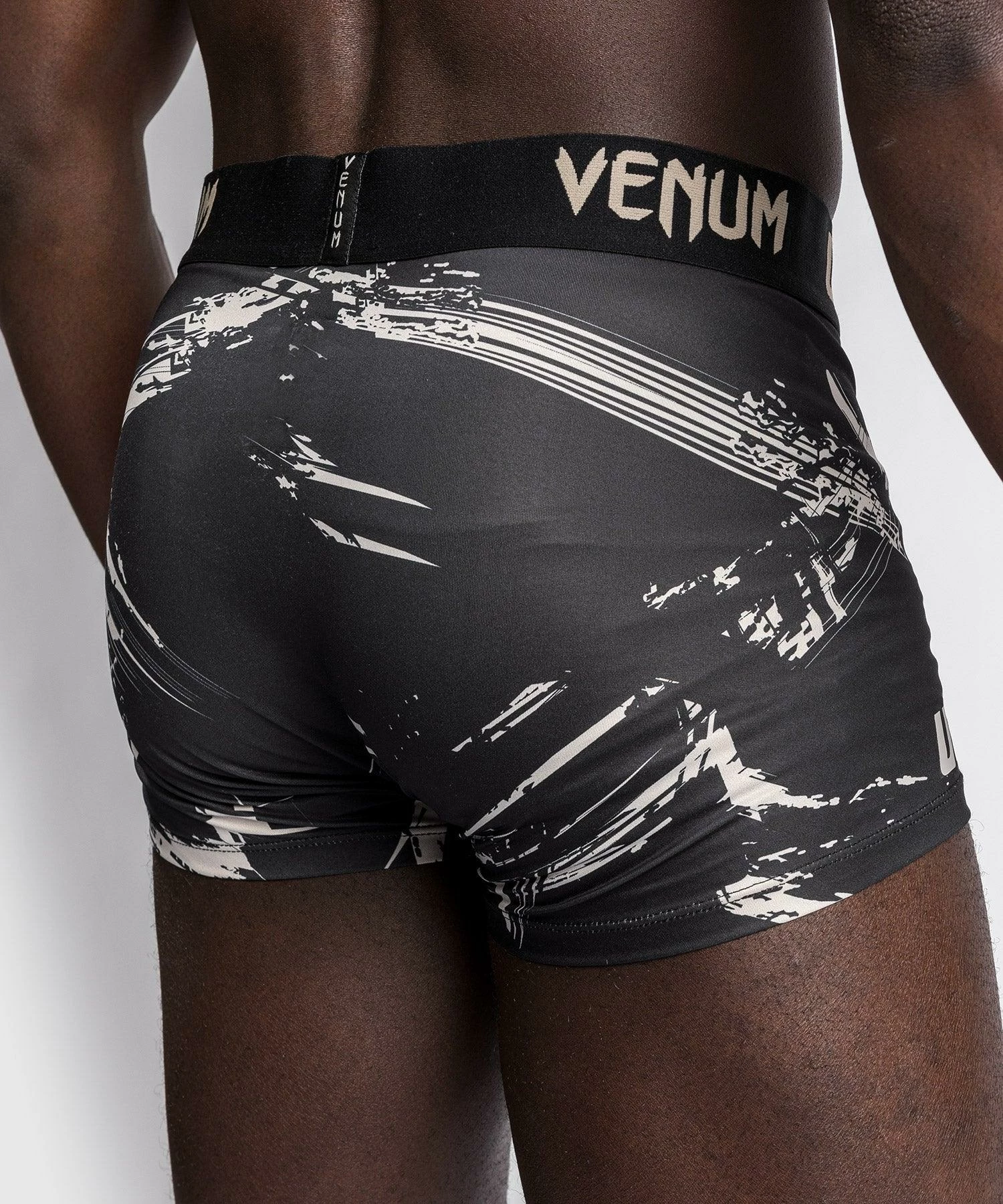UFC Venum Authentic Fight Week Men's 2.0 Boxer Briefs - Black/Sand 7 UFC Venum Authentic Fight Week Men's 2.0 Boxer Briefs - Black/Sand - Bilde 5