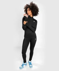 Venum Essential Women's Base Layer Top - Black -Boxing Elegant Butikk 2a567433d78a8c6ace7b94545d40987575538ac6 BASE LOYERTOP ESSENTIAL BLACK 08