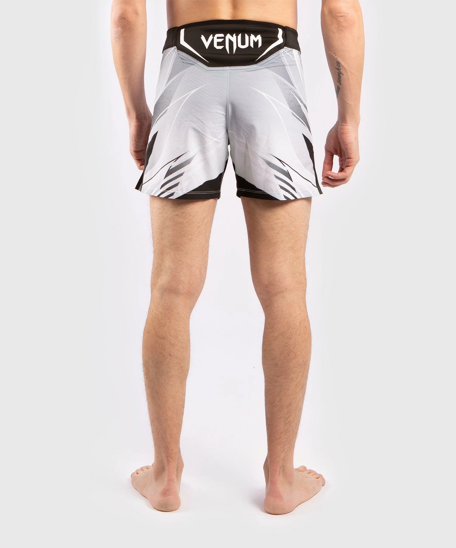 UFC Venum Pro Line Men's Shorts - White 4 UFC Venum Pro Line Men's Shorts - White - Bilde 2