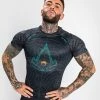 Venum Assassin's Creed Reloaded Rashguard - Short Sleeves - Black -Boxing Elegant Butikk 3 252F1 252F8 252F2 252F318211df73e3363dfda8eda901ca9bfbc7bef111 RASH SS ASSASSINSCREED BLACK 12