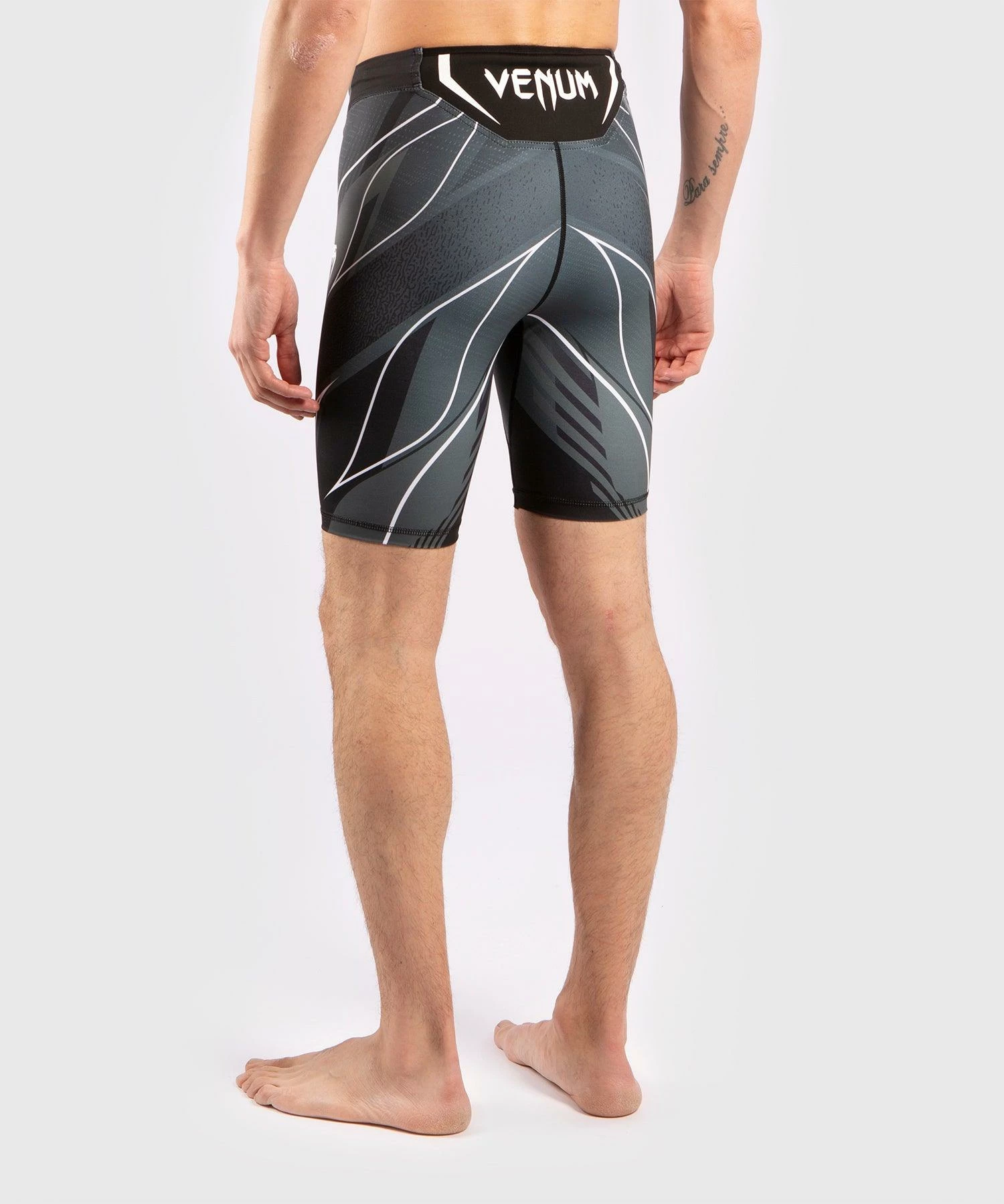 UFC Venum Pro Line Men's Vale Tudo Shorts - Black 7 UFC Venum Pro Line Men's Vale Tudo Shorts - Black - Bilde 5