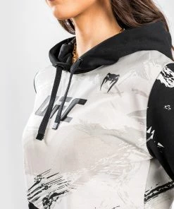 UFC Venum Authentic Fight Week Women's 2.0 Pullover Hoodie - Sand/Black -Boxing Elegant Butikk 3 252F9 252F1 252F3 252F391399282b312f53fb5a17bc45beb07c78aad835 VNMUFC 00125 040 10 772057d9 e33f 4a56 b891 f59095d2aced