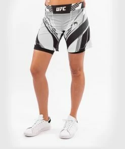 UFC Venum Authentic Fight Night Women's Shorts - Long Fit - White -Boxing Elegant Butikk 4 252F1 252F1 252F4 252F4114b7ba0dd0a4dc3daf200cda9d11674948f086 VNMUFC 00019 002 02
