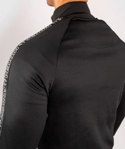 Venum Club 212 Track Jacket - Black/White -Boxing Elegant Butikk 4 252F3 252F8 252F9 252F438975c7d255a87684998536fde5580324cd2ba4 TRACKJACKETS CLUB212 WHITE BLACK 11