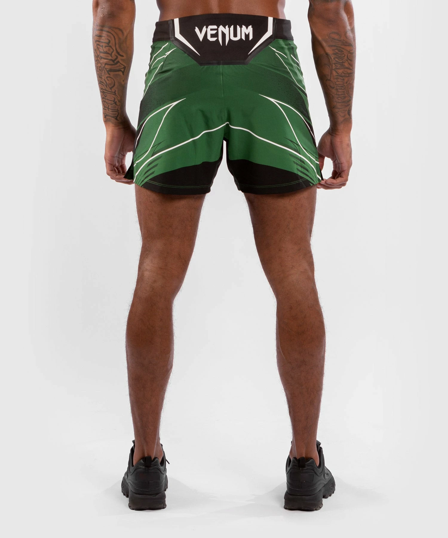 UFC Venum Authentic Fight Night Men's Shorts - Short Fit - Green 4 UFC Venum Authentic Fight Night Men's Shorts - Short Fit - Green - Bilde 2