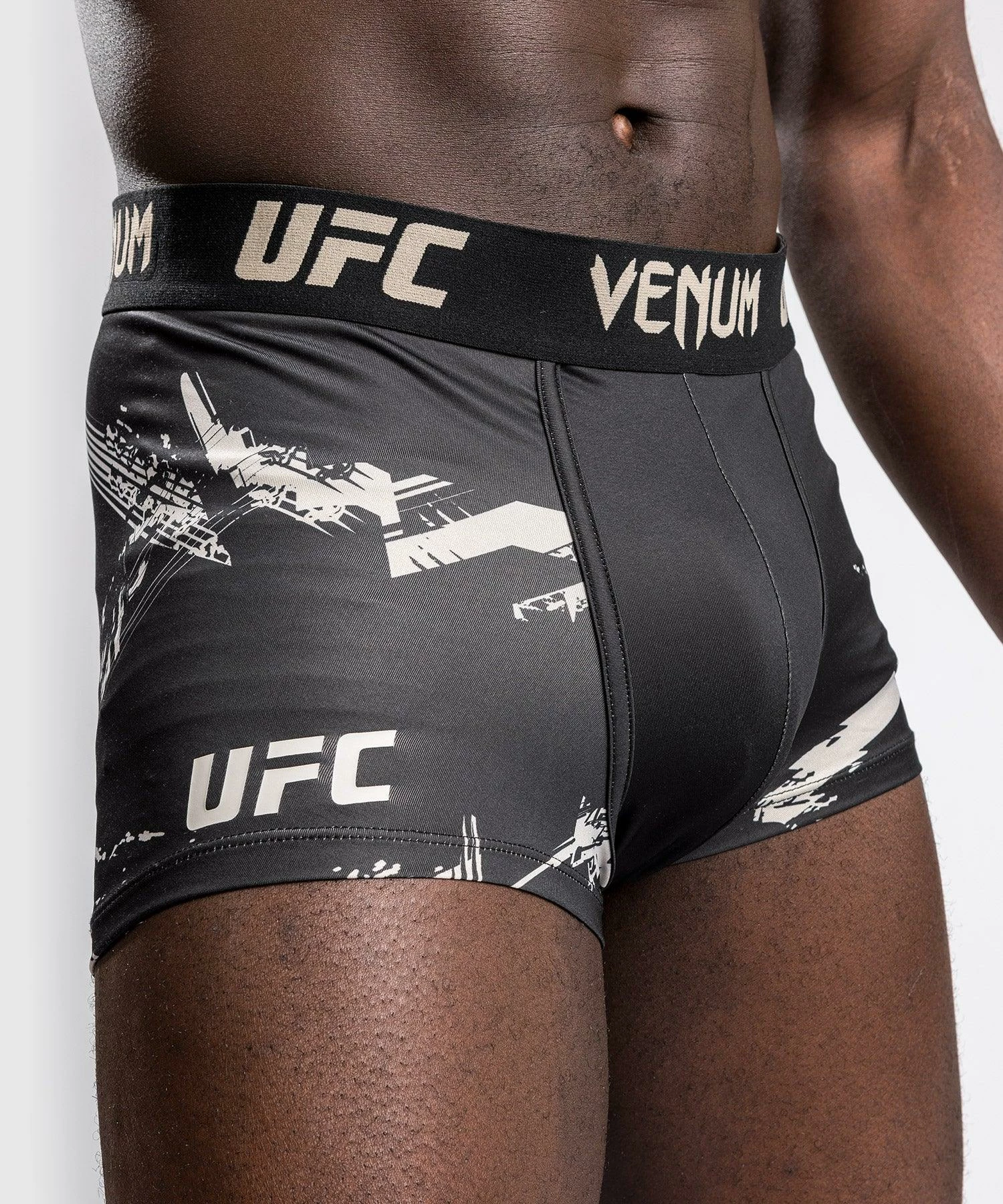 UFC Venum Authentic Fight Week Men's 2.0 Boxer Briefs - Black/Sand 6 UFC Venum Authentic Fight Week Men's 2.0 Boxer Briefs - Black/Sand - Bilde 4