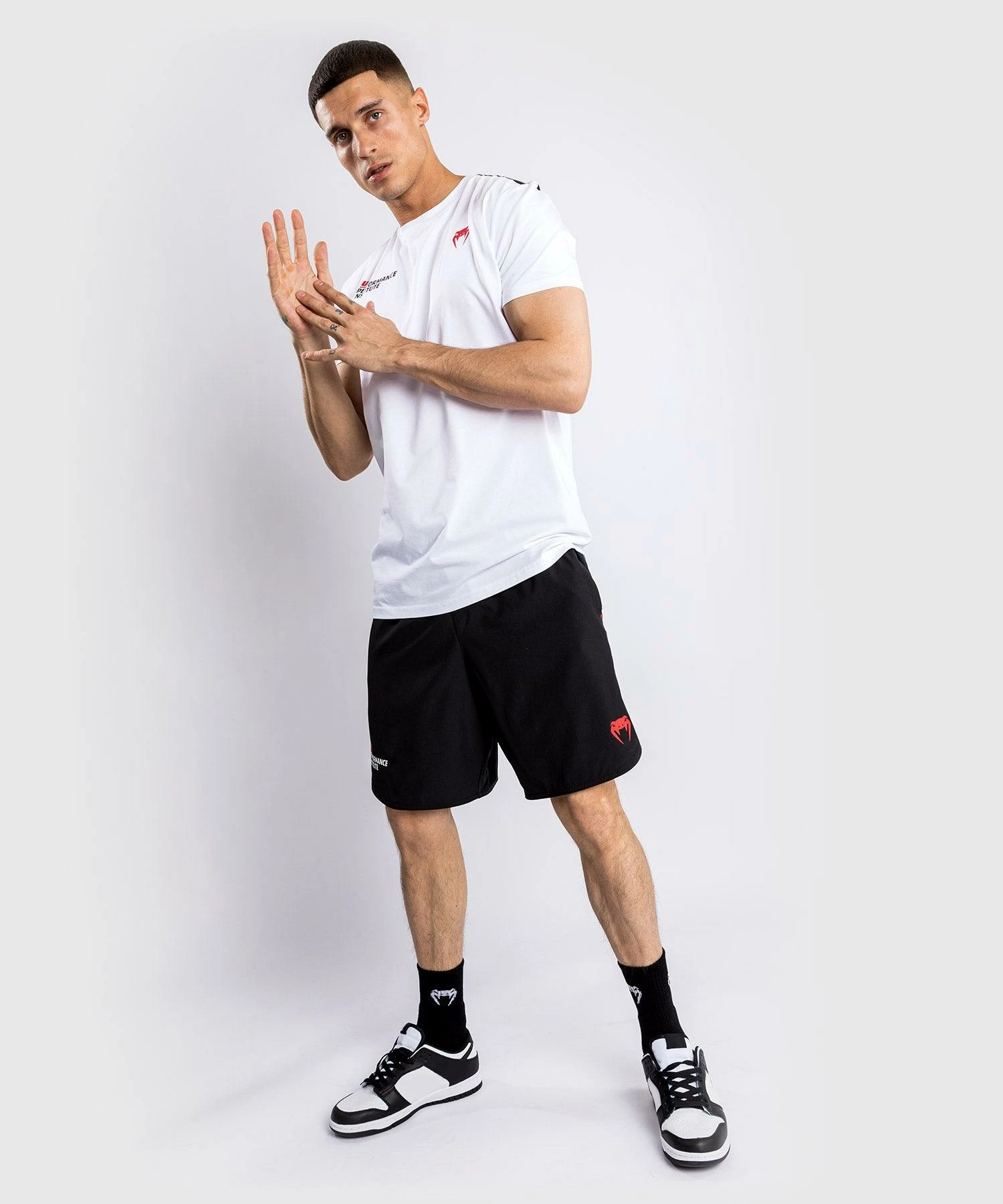 UFC Venum Performance Institute T-Shirt - White 4 UFC Venum Performance Institute T-Shirt - White - Bilde 2