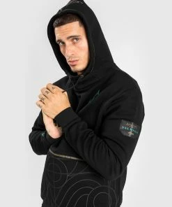 Venum Assassin's Creed Reloaded Hoodie - Black -Boxing Elegant Butikk 4 252Fe 252Ff 252Ff 252F4eff88cf43420fb19e3fa4d6344d2fbf670819d9 SWEATSHIRT ASSASSINSCREED BLACK 08