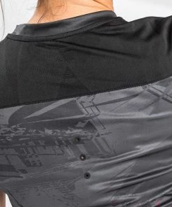 UFC Venum Authentic Fight Week 2.0 Dry Tech T-Shirt - For Women - Black/Red -Boxing Elegant Butikk 5 252F2 252F5 252F8 252F525840fe2ad917e0cbe7df437900e01256e2ed93 VNMUFC 00122 001 07 66a1fe72 776f 4517 8599 7dba2a62b210