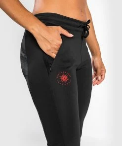 Venum Phantom Joggers - For Women - Black/Red -Boxing Elegant Butikk 5 252F9 252F5 252F7 252F59575e99d4a7a794f2b36746b8979d67127007d0 JOGGERS PHANTOM BALCK RED 11 aabead58 ec2e 4509 9a43 d6d645b082b2
