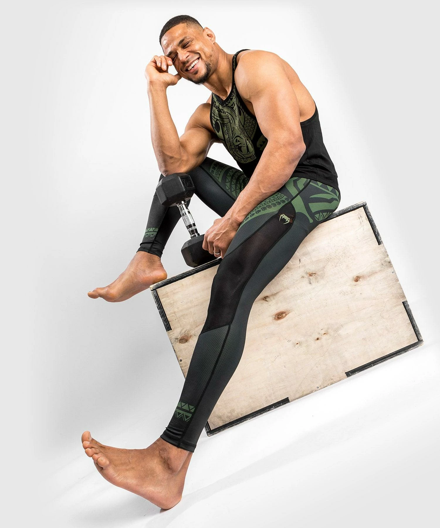 Venum Nakahi Spats - Black/Khaki 3 Venum Nakahi Spats - Black/Khaki