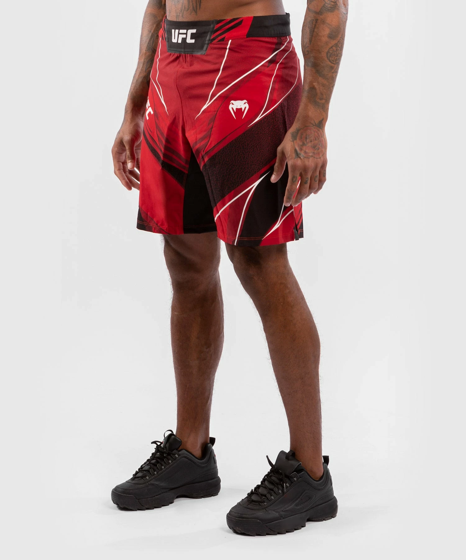 UFC Venum Authentic Fight Night Men's Shorts - Long Fit - Red 4 UFC Venum Authentic Fight Night Men's Shorts - Long Fit - Red - Bilde 2