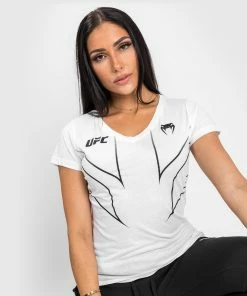 UFC Venum Fight Night 2.0 Replica Women's T-shirt - White 10 UFC Venum Fight Night 2.0 Replica Women's T-shirt - White -Boxing Elegant Butikk 6 252F7 252F0 252F1 252F6701aacec48f4998be224e4eff356693c80d9daa VNMUFC 00154 002 06