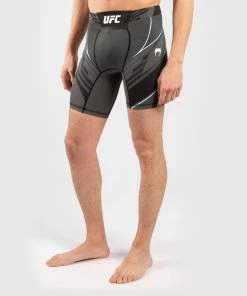 UFC Venum Authentic Fight Night Men's Vale Tudo Shorts - Short Fit - Black -Boxing Elegant Butikk 6 252F9 252F9 252F7 252F69975b6881145b285ce4a400aeab59dd6bc01963 VNMUFC 00007 001 02