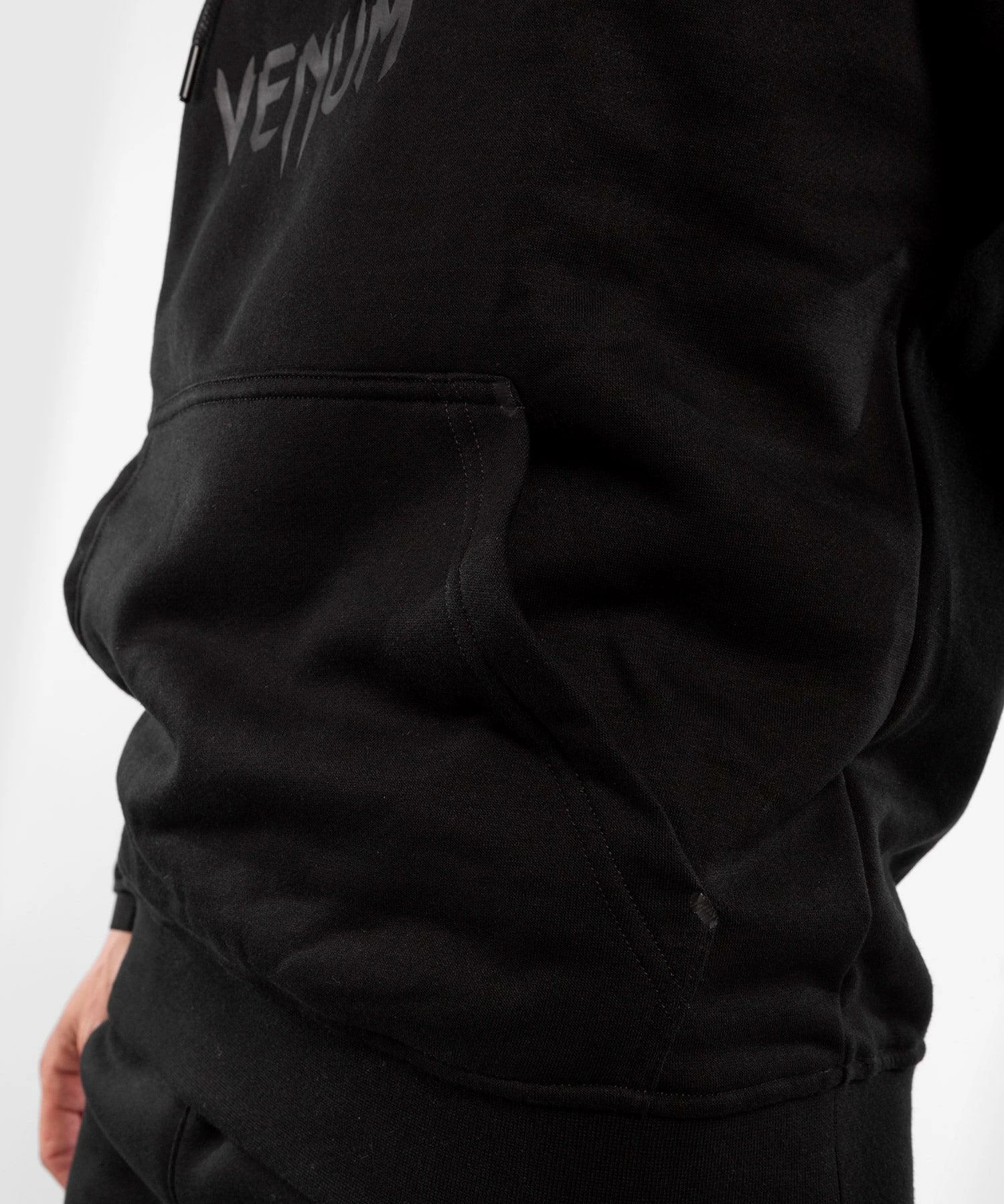 Venum Classic Hoodie - Black/Black - Bilde 6