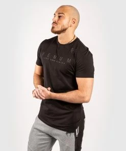 Venum LiveYourVision T-Shirt - Black/Iridescent -Boxing Elegant Butikk 7 252F2 252Ff 252F2 252F72f22e3fcdc7eab38787f7fe230165f17b495d0c TS LIVEYOURVISION BLACK IRIDESCENT 06