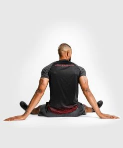 UFC Venum Performance Institute Dry Tech T-Shirt - Black/Red -Boxing Elegant Butikk 7 252F4 252F7 252F4 252F7474bc7cbc1657c1bfb65fb1d78caa37b1b89010 VNMUFC 00088 100 14 1