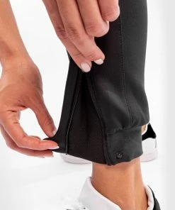 UFC Venum Authentic Fight Night Women's Walkout Pant - Champion 19 UFC Venum Authentic Fight Night Women's Walkout Pant - Champion -Boxing Elegant Butikk 7 252F6 252F8 252F1 252F76816b2323e001d25b55ea15b5584fbb44761fd7 VNMUFC 00014 126 10