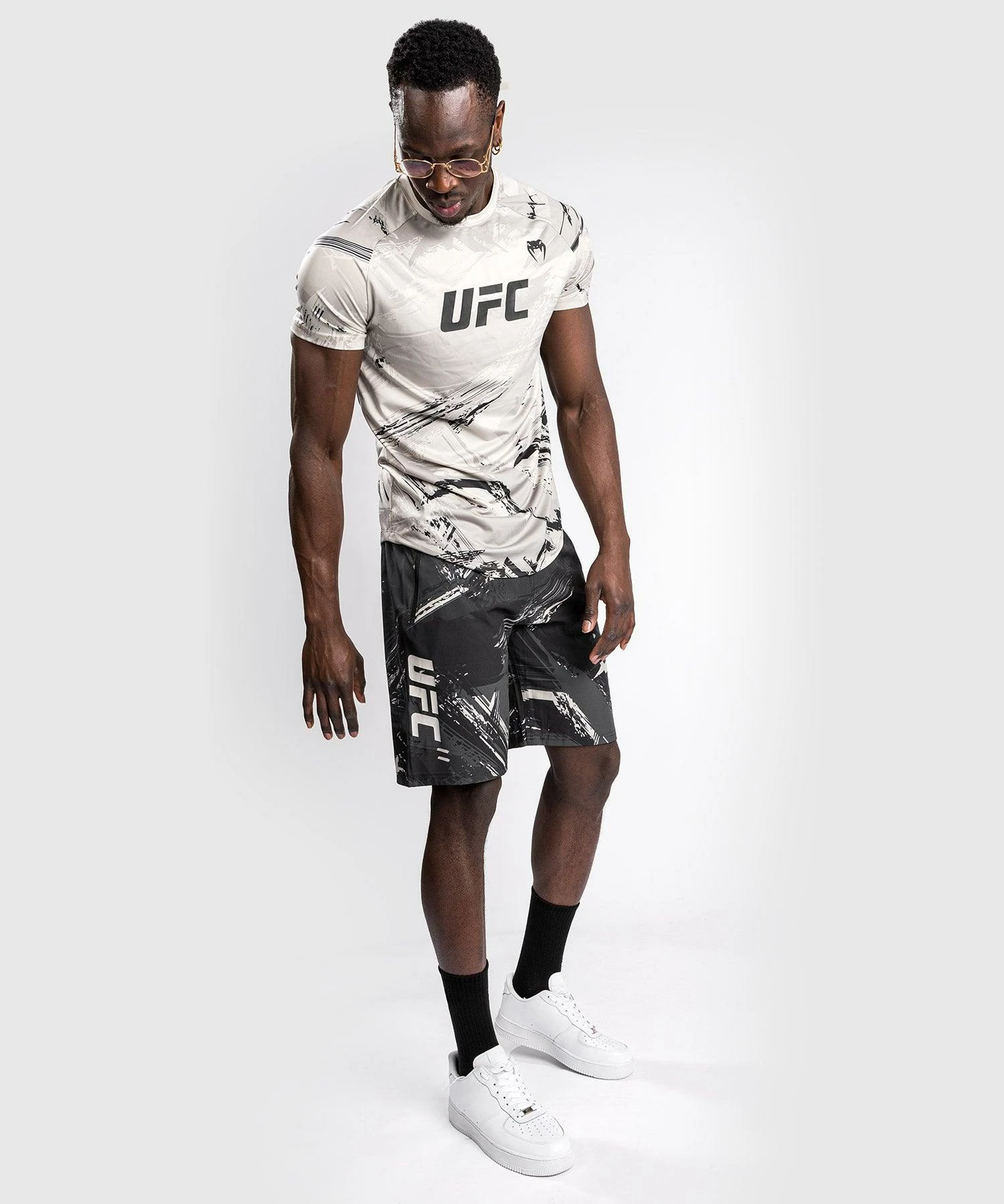 UFC Venum Authentic Fight Week Men's 2.0 Performance Short - Black/Sand 3 UFC Venum Authentic Fight Week Men's 2.0 Performance Short - Black/Sand