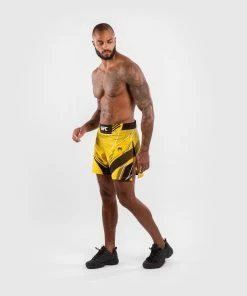UFC Venum Authentic Fight Night Men's Gladiator Shorts - Yellow -Boxing Elegant Butikk 7 252Fe 252Fa 252F6 252F7ea67f5696f7cf5b4a40cecb600e38b9f36bfc05 VNMUFC 00003 006 10
