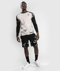 UFC Venum Authentic Fight Week Men's 2.0 Long Sleeve T-Shirt - Sand/Black -Boxing Elegant Butikk 7 252Ff 252F1 252Fe 252F7f1eeb2aa1215273d25dad4f29398e54bd31d9c2 VNMUFC 00111 040 03 594d2dad 5d5b 4d80 8cfd e3137ad2a1a0