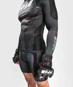 Venum Okinawa 3.0 Rashguard Long Sleeves - Black/Red -Boxing Elegant Butikk 7 252Ff 252F2 252F5 252F7f2503421bf695efbdbc80a295b568d544560b8a 5U0A9607