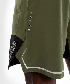 Venum Light 4.0 Fightshort - Khaki/Silver -Boxing Elegant Butikk 8 252F2 252F3 252F2 252F8232394f00ee16ffd95148f49491f4a4ed7d8910 FS LIGHTS4.0 KHAKI SILVER 10