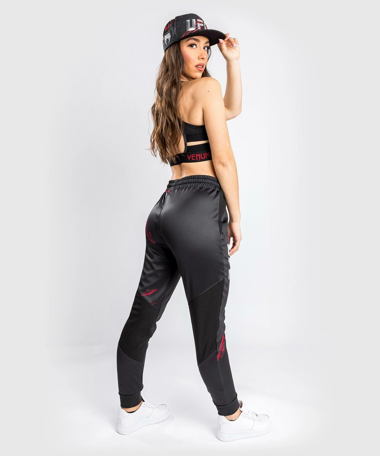 UFC Venum Authentic Fight Week Women's 2.0 Weigh-in Bra - Black/Red 7 UFC Venum Authentic Fight Week Women's 2.0 Weigh-in Bra - Black/Red - Bilde 5