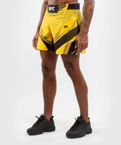 UFC Venum Authentic Fight Night Men's Gladiator Shorts - Yellow -Boxing Elegant Butikk 9 252F9 252Fd 252F6 252F99d649a87cc6cc2710c171ddf238fdccfea6a436 VNMUFC 00003 006 02