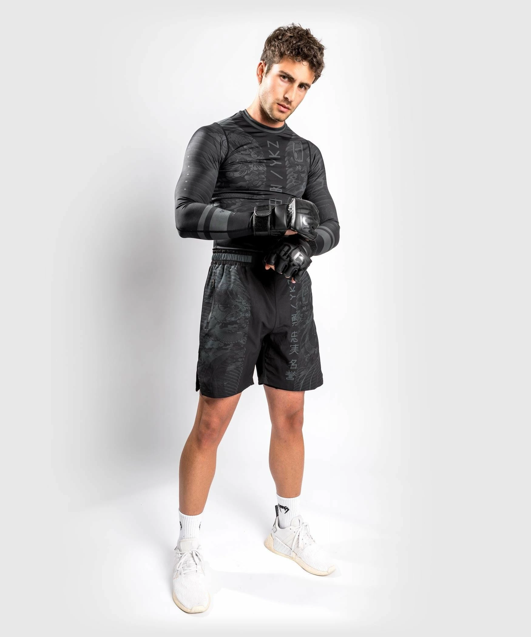 Venum YKZ21 Rashguard Long Sleeves - Black/Black - Bilde 4