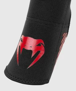 Venum Kontact Evo Foot Grips - Black/Red 10 Venum Kontact Evo Foot Grips - Black/Red -Boxing Elegant Butikk ANKLES SUPPORT KONTACT EVO BLACK RED 1500 05 2