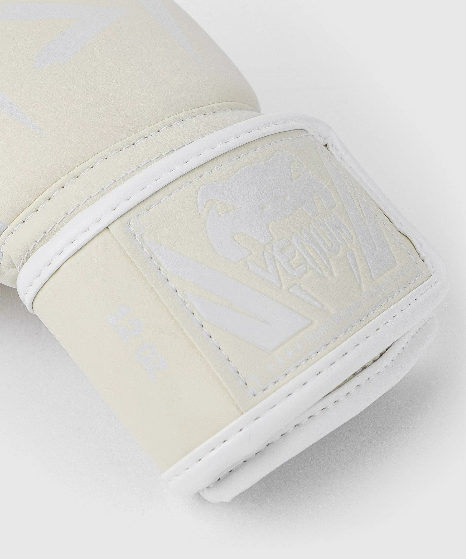 Venum Elite Boxing Gloves - White/Ivory 8 Venum Elite Boxing Gloves - White/Ivory - Bilde 6