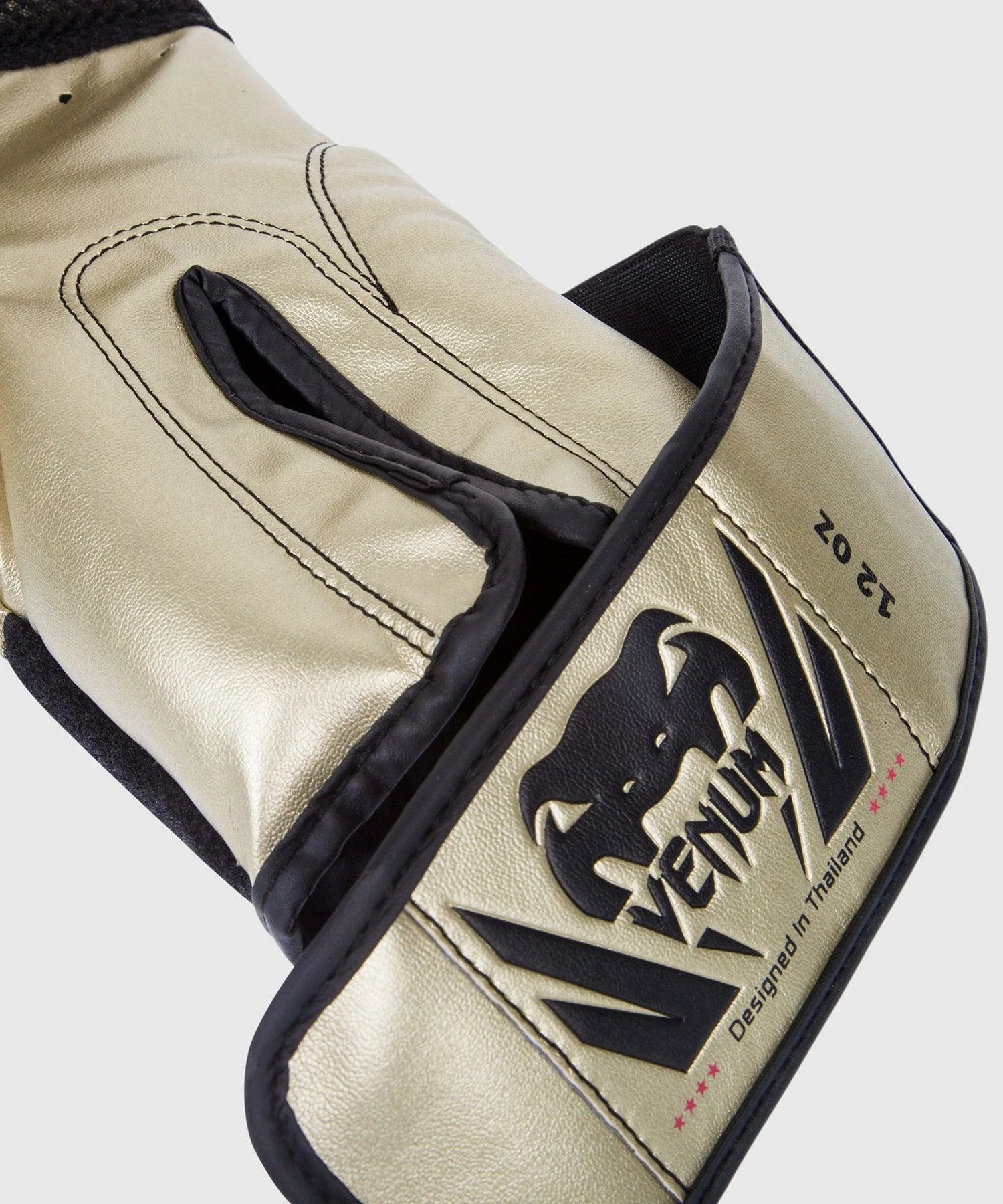 Venum Challenger 2.0 Boxing Gloves - Gold 6 Venum Challenger 2.0 Boxing Gloves - Gold - Bilde 4