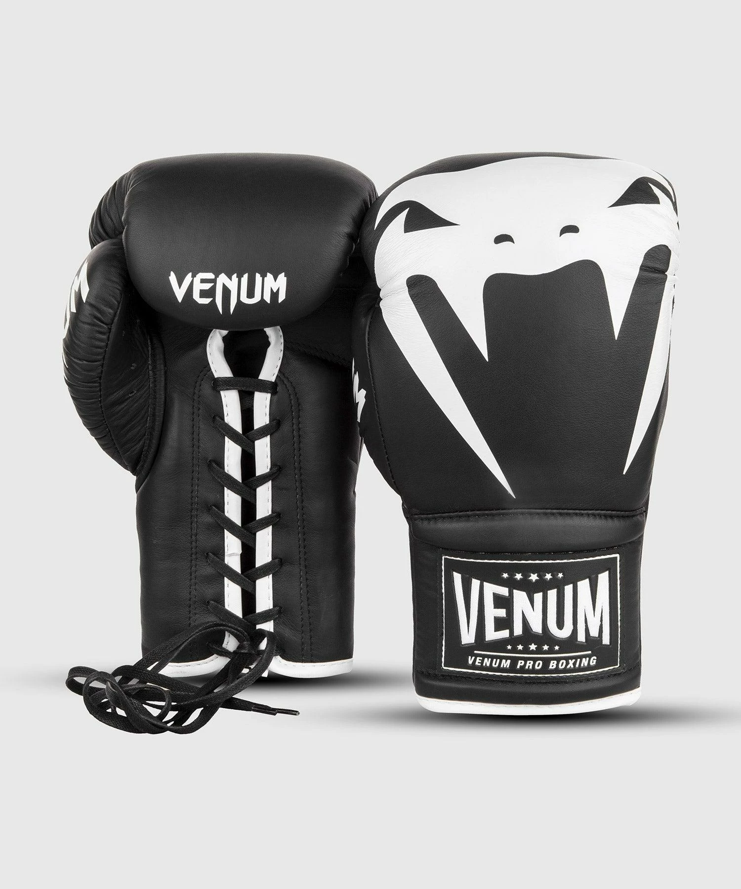 Venum Giant 2.0 Pro Boxing Gloves - With Laces - Black/White 5 Venum Giant 2.0 Pro Boxing Gloves - With Laces - Black/White - Bilde 3