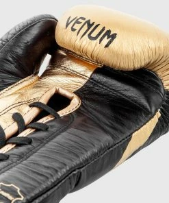 Venum Hammer Pro Boxing Gloves - With Laces - Black/Gold -Boxing Elegant Butikk IMG 7981 copie